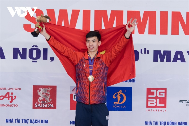 Nguyễn Huy Hoàng giành huy chương vàng ở nội dung 800m tự do với thành tích 7 phút 57 giây 65.