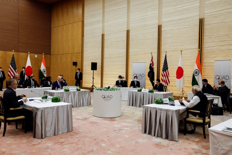 Các nhà lãnh đạo của 4 quốc gia nhóm Bộ Tứ họp thượng đỉnh ở Tokyo, ngày 24-5. Ảnh: CNN