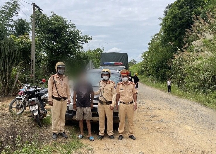 Lực lượng Công an huyện Krông Nô phát hiện, xử lý các đối tượng về hành vi sử dụng, tàng trữ trái phép chất ma túy