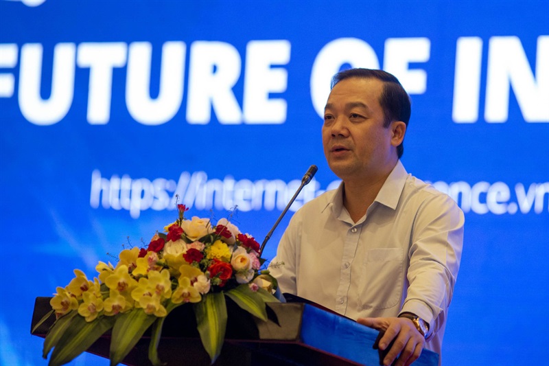 Thứ trưởng Bộ TT-TT Phạm Đức Long: “Internet Việt Nam cần được phát triển nhanh, hiện đại, bền vững, dần thu hẹp khoảng cách số, phổ cập đến toàn bộ người dân để không ai bị bỏ lại phía sau”.