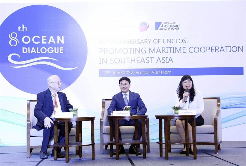 Các đại biểu dự phiên khai mạc Đối thoại Biển lần thứ 8 với chủ đề "Kỷ niệm 40 năm UNCLOS: thúc đẩy hợp tác biển ở Đông Nam Á".