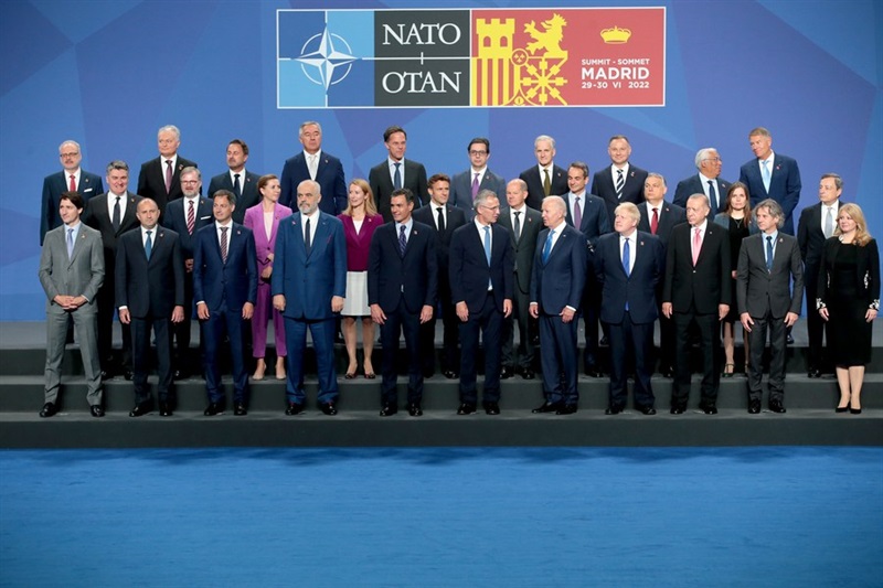 Các nhà lãnh đạo chụp ảnh chung tại Hội nghị thượng đỉnh NATO ở Madrid, Tây Ban Nha. Ảnh: THX
