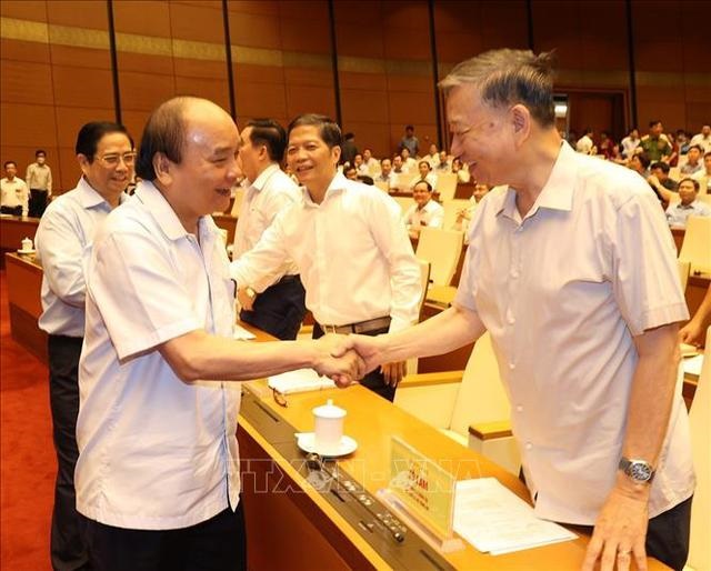 Chủ tịch nước Nguyễn Xuân Phúc, Thủ tướng Chính phủ Phạm Minh Chính và lãnh đạo Đảng, Nhà nước dự Hội nghị.