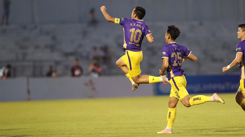 Hà Nội FC chứng tỏ bản lĩnh, kinh nghiệm trong chặng đua đường dài của V. League