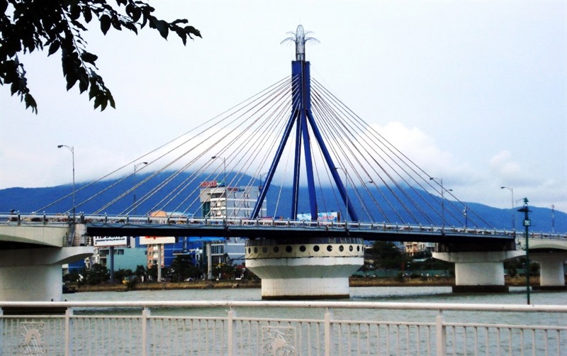 Cầu Sông Hàn (TP Đà Nẵng) sẽ cấm lưu thông từ 23h – 5h trong vòng 15 ngày để sửa chữa, bảo trì.