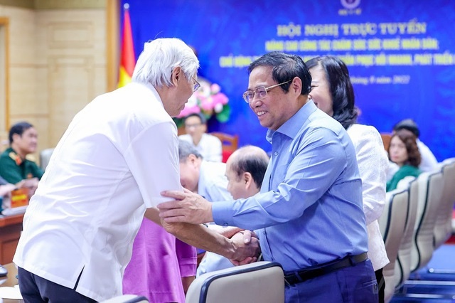 Thủ tướng Phạm Minh Chính, Phó Thủ tướng Vũ Đức Đam tới dự Hội nghị trực tuyến Nâng cao công tác chăm sóc sức khỏe nhân dân; chủ động thích ứng linh hoạt, góp phần phục hồi nhanh, phát triển bền vững.