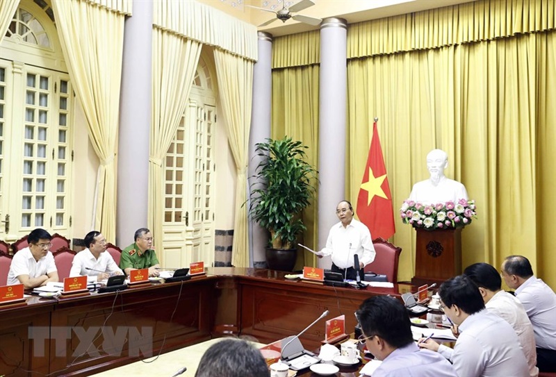 Chủ tịch nước Nguyễn Xuân Phúc làm việc với Thường trực Hội đồng Tư vấn đặc xá.