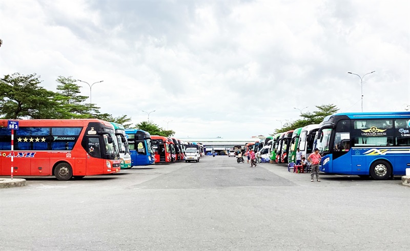 Dồi dào phương tiện vận tải khách tại Bến xe Trung Tâm (TP Đà Nẵng) phục vụ hành khách dịp lễ 2-9 tới.