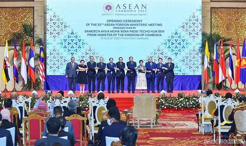 Thủ tướng Campuchia Hun Sen và các Bộ trưởng Ngoại giao ASEAN dự phiên khai mạc AMM-55.