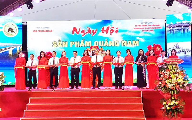 Lễ cắt băng khai mạc “Ngày hội sản phẩm Quảng Nam” tại TP Đà Nẵng năm 2022.