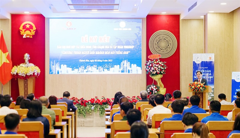 Ông Nguyễn Tấn Tuân, Phó Bí thư Tỉnh ủy, Chủ tịch UBND tỉnh Khánh Hoà phát biểu tại Lễ ký kết.