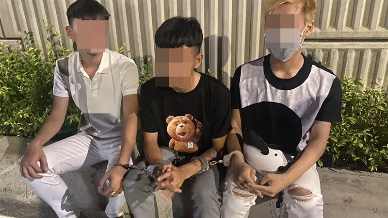 3 thanh niên tông Cảnh sát 113 hòng tẩu thoát nhưng bị bắt giữ ngay sau đó.