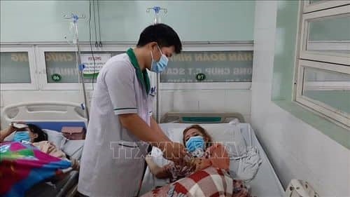 Các nạn nhân trong vụ cháy quán karaoke tại thành phố Thuận An, tỉnh Bình Dương đang cấp cứu tại Bệnh viện đa khoa An Phú.