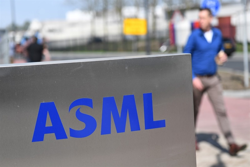 ASML là công ty quan trọng nhất chịu ảnh hưởng theo các hạn chế của Hà Lan.