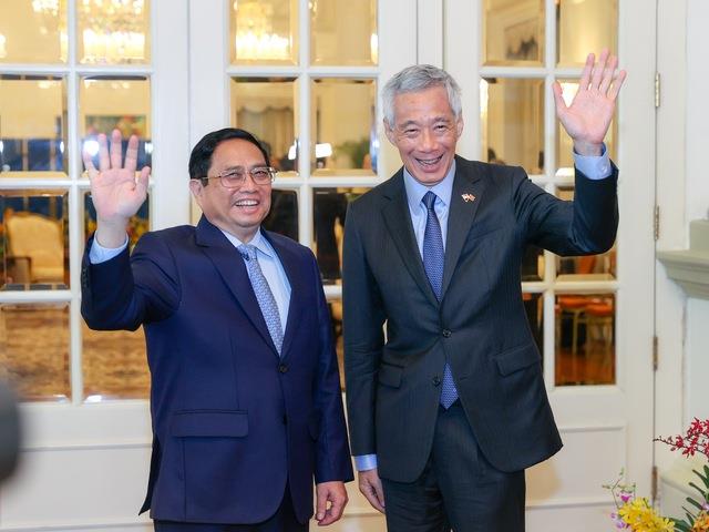 Thủ tướng Phạm Minh Chính thăm Triển lãm quy hoạch quốc gia thông minh Singapore.