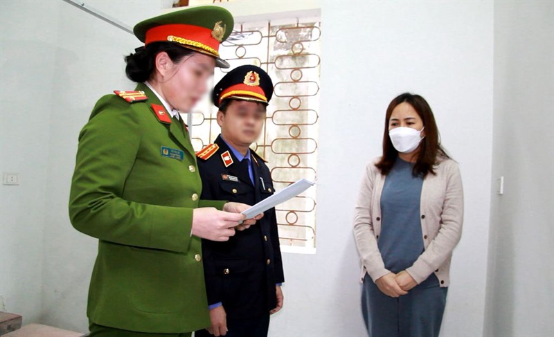 Cơ quan Công an khởi tố Đinh Thị Hòa.