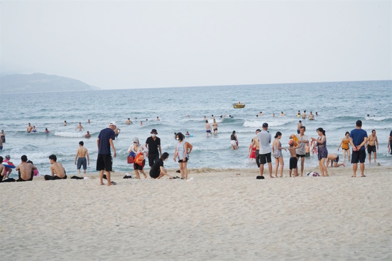Một số chuyên gia cho rằng, du lịch biển, đảo của Việt Nam còn quá "hời hợt", chưa "đáp ứng" được nhu cầu của khách du lịch.