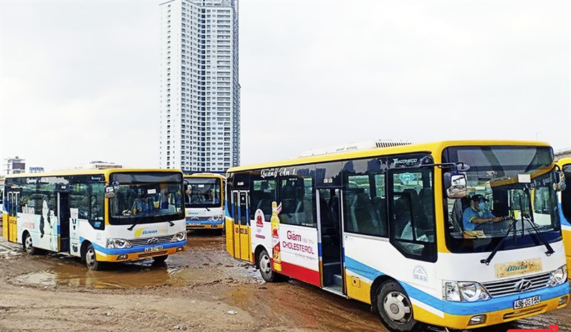Lái xe buýt trợ giá tại TP Đà Nẵng thường xuyên đình công đòi quyền lợi do đơn vị khai thác là Chi nhánh II Công ty CP Công nghiệp Quảng An I tại Đà Nẵng chây ì nộp tiền BHXH.