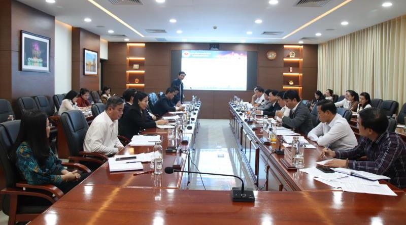 Phiên họp thường kỳ giữa HĐND TP và UBND TP Đà Nẵng chiều 28-2 thảo luận cho nhiều ý kiến liên quan tới các vấn đề bức thiết của TP hiện nay.