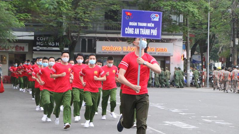 Đoàn Thanh niên Công an TP Đà Nẵng tích cực hưởng ứng Ngày chạy Olympic vì sức khỏe toàn dân.