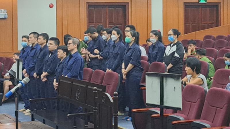 Các bị cáo tại phiên tòa phúc thẩm ngày 27-3.