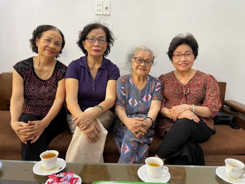 Các nữ điệp báo Quảng Đà (từ trái qua): Võ Thị Trung, Phạm Thị Sáu, Ngô Thị Huệ, Nguyễn Thị Thanh.