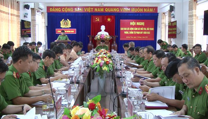 Quang cảnh Hội nghị giao ban lực lượng Cảnh sát điều tra, đấu tranh phòng, chống tội phạm Công an tỉnh Quảng Nam.