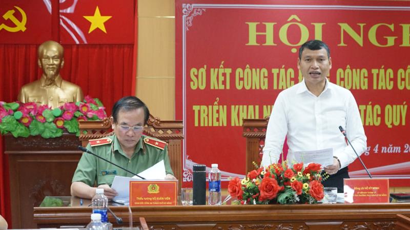 Phó chủ tịch Thường trực UBND TP Đà Nẵng Hồ Kỳ Minh phát biểu tại Hội nghị.