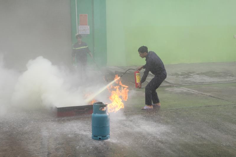 Phối hợp chữa cháy tại Cụm dân cư Tân Chánh 3, Xuân Hà