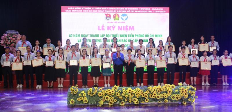 Hội đồng Đội TP Đà Nẵng tuyên dương 82 đại biểu Cháu ngoan Bác Hồ cấp thành phố năm học 2022-2023.