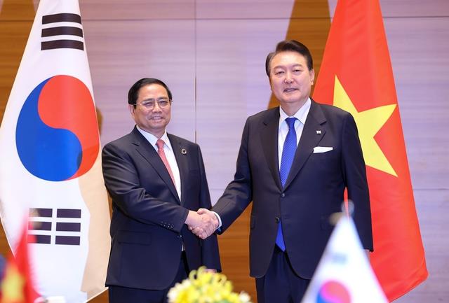 Thủ tướng Phạm Minh Chính và Tổng thống Hàn Quốc Yoon Suk Yeol.