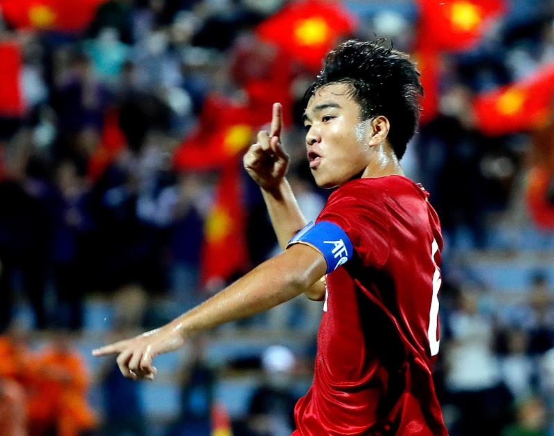 Công Phương góp công trong chiến thắng 2-0 của U17 Việt Nam trước U17 Qatar.