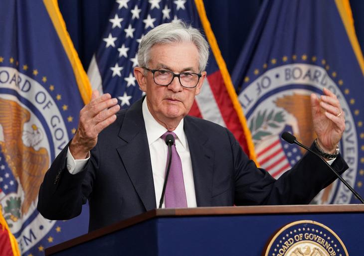 Chủ tịch Fed Jerome Powell phát biểu tại cuộc họp báo ngày 14-6 sau phiên họp về lãi suất của cơ quan này. Ảnh: Reuters