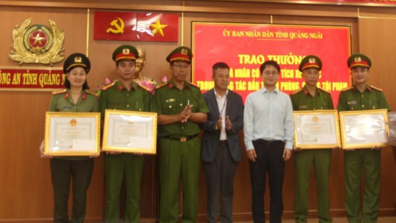 4 cá nhân nhận Bằng khen của Chủ tịch UBND tỉnh Quảng Ngãi.