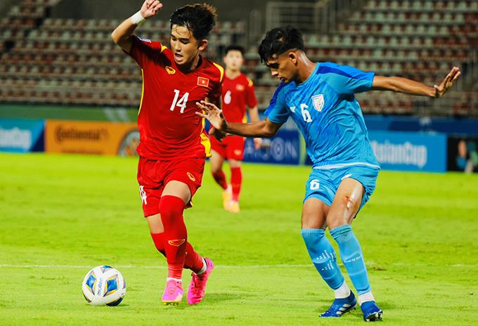 U17 Việt Nam (trái)- U17 Ấn Độ: 1-1.