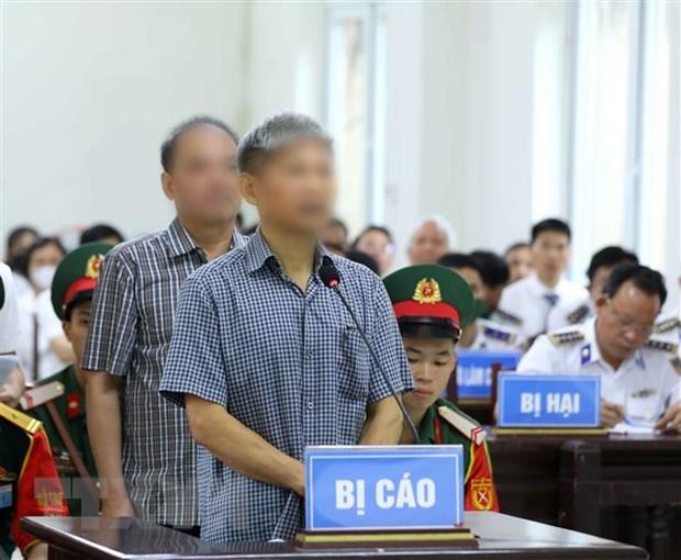 Bị cáo Nguyễn Văn Sơn, cựu Tư lệnh Bộ Tư lệnh Cảnh sát Biển Việt Nam trả lời phần xét hỏi căn cước tại phiên tòa.