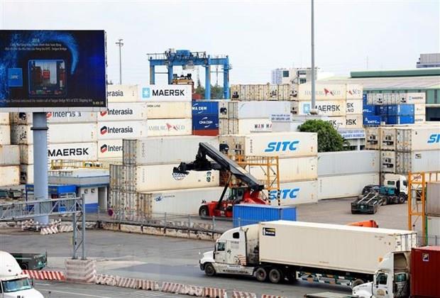 Hoạt động logistics tại Tân Cảng Cát Lái, thành phố Thủ Đức.