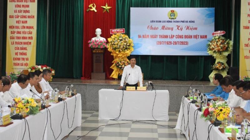 Ông Nguyễn Duy Minh - Chủ tịch Liên đoàn Lao động TP Đà Nẵng phát biểu tại buổi làm việc.
