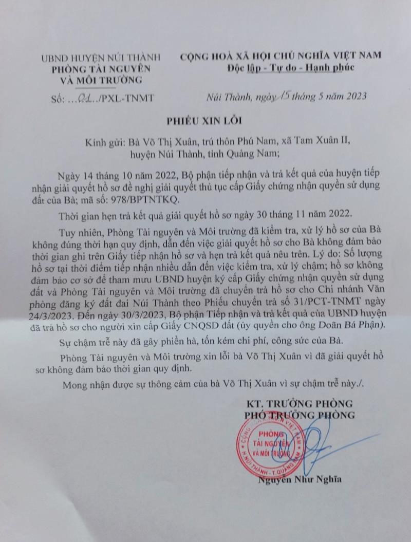 Một phiếu xin lỗi của Phòng TN&MT huyện Núi Thành gửi công dân về sự chậm trễ trong giải quyết thủ tục đất đai.