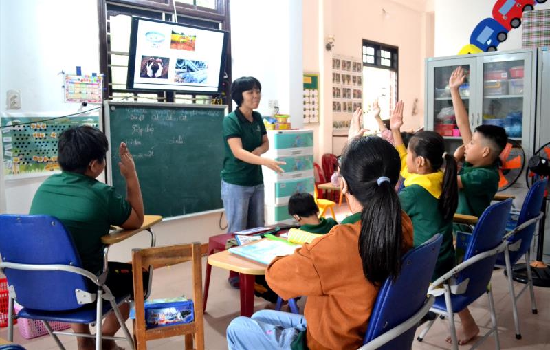 Các tổ chức PCPNN đã đầu tư, hỗ trợ về giáo dục, chăm sóc, bảo trợ trẻ em trên địa bàn tỉnh Quảng Nam. Ảnh: V.N