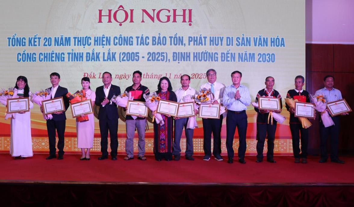 Bảo tồn, phát huy di sản văn hóa cồng chiêng