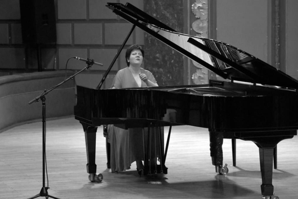 Nghệ sĩ piano Dana Ciocarlie giới thiệu Dự án kết nối âm nhạc Việt Nam và Pháp tại Đà Nẵng