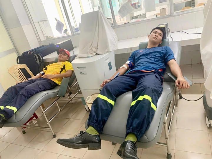3 chiến sĩ Công an hiến máu phẫu thuật cho người đàn ông bị suy thận