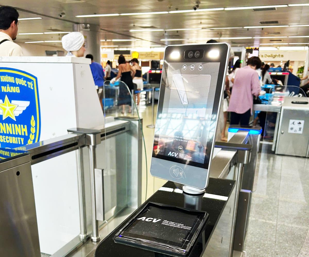 Triển khai thủ tục bay không cần giấy tờ thông qua xác thực Face ID trên ứng dụng VneID