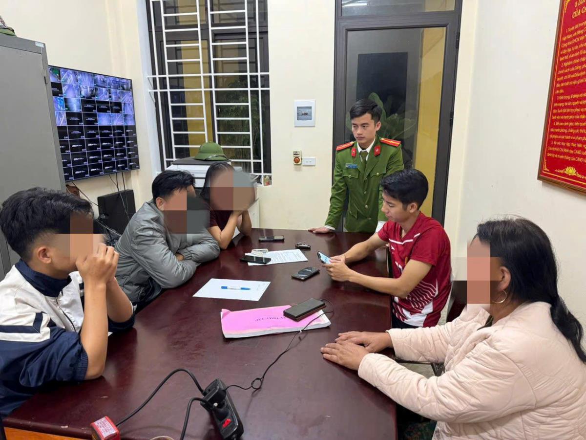 Với sự chủ động, linh hoạt và nghiệp vụ nhạy bén, Công an xã Kỳ Hoa đã kịp thời giải cứu anh Đ.V.H an toàn mà không mất tiền chuộc.