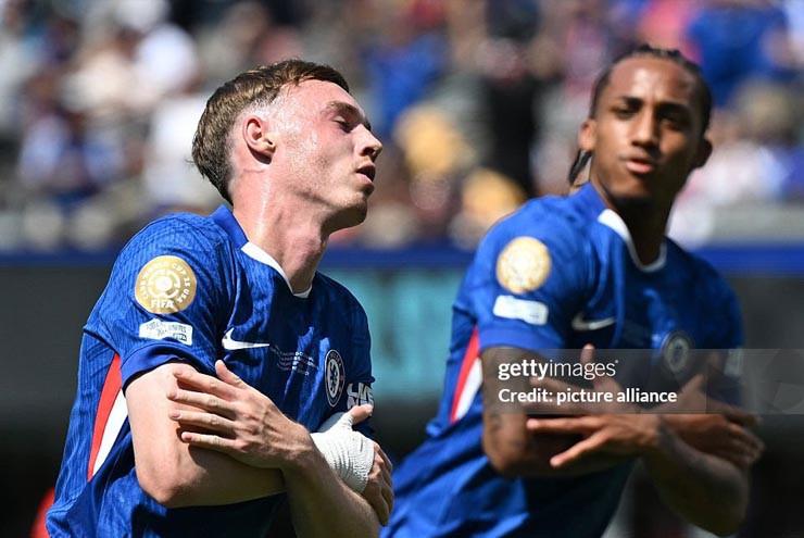 Palmer ăn mừng bùng nổ