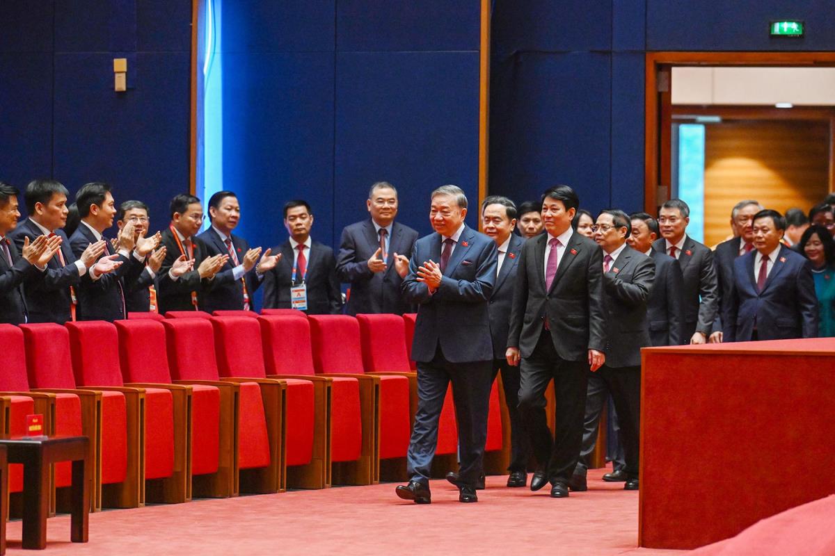 Đoàn thư ký Đại hội.