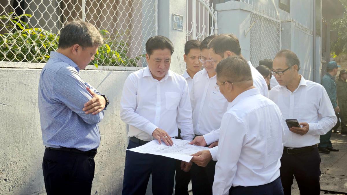 Đồng chí Nguyễn Khắc Toàn phát biểu chỉ đạo tại buổi làm việc.