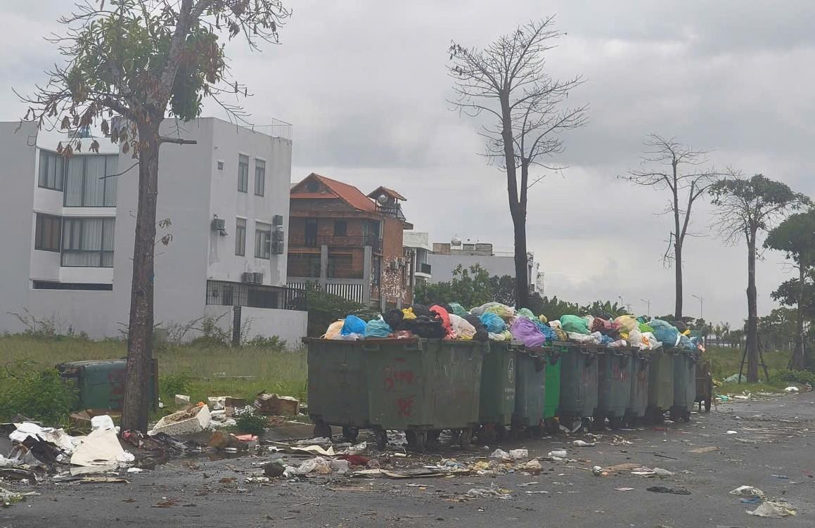 Một điểm tập kết rác tại địa bàn phường Ngũ Hành Sơn, Đà Nẵng.