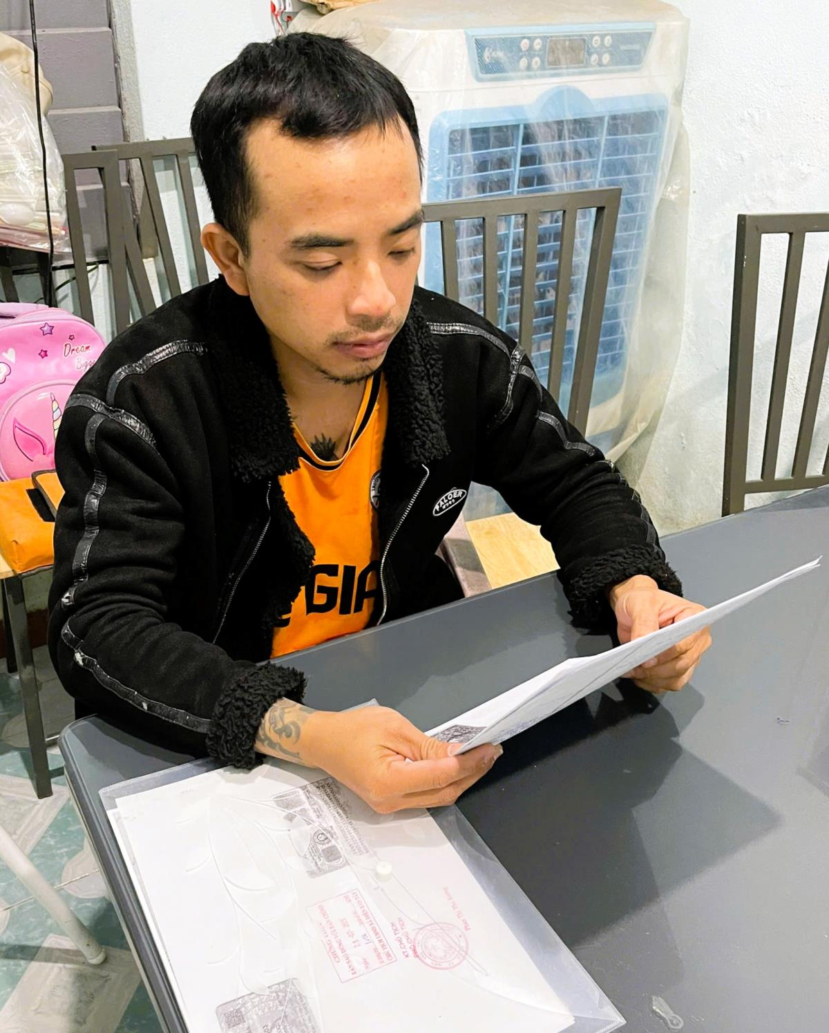 Anh Võ Nguyên Duy cho biết bị bà B.T.L. chiếm đoạt 230 triệu đồng.